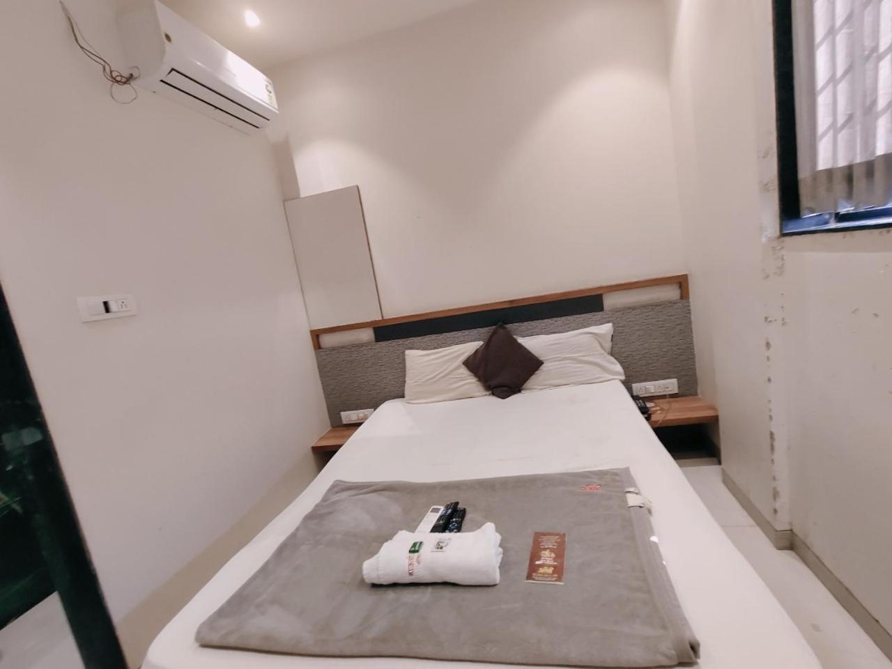 Hotel Pragati Inn Ahmednagar Dış mekan fotoğraf