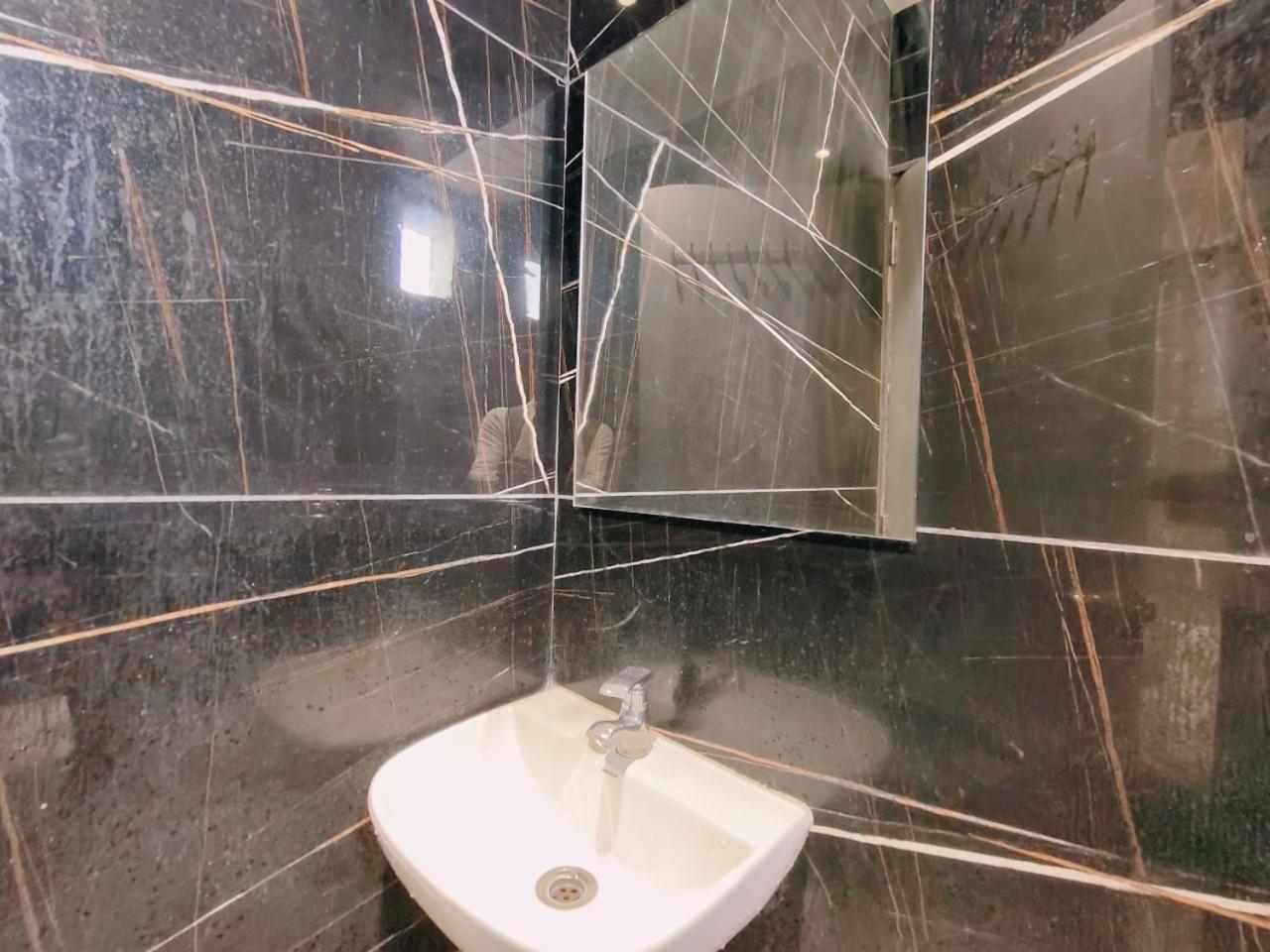 Hotel Pragati Inn Ahmednagar Dış mekan fotoğraf