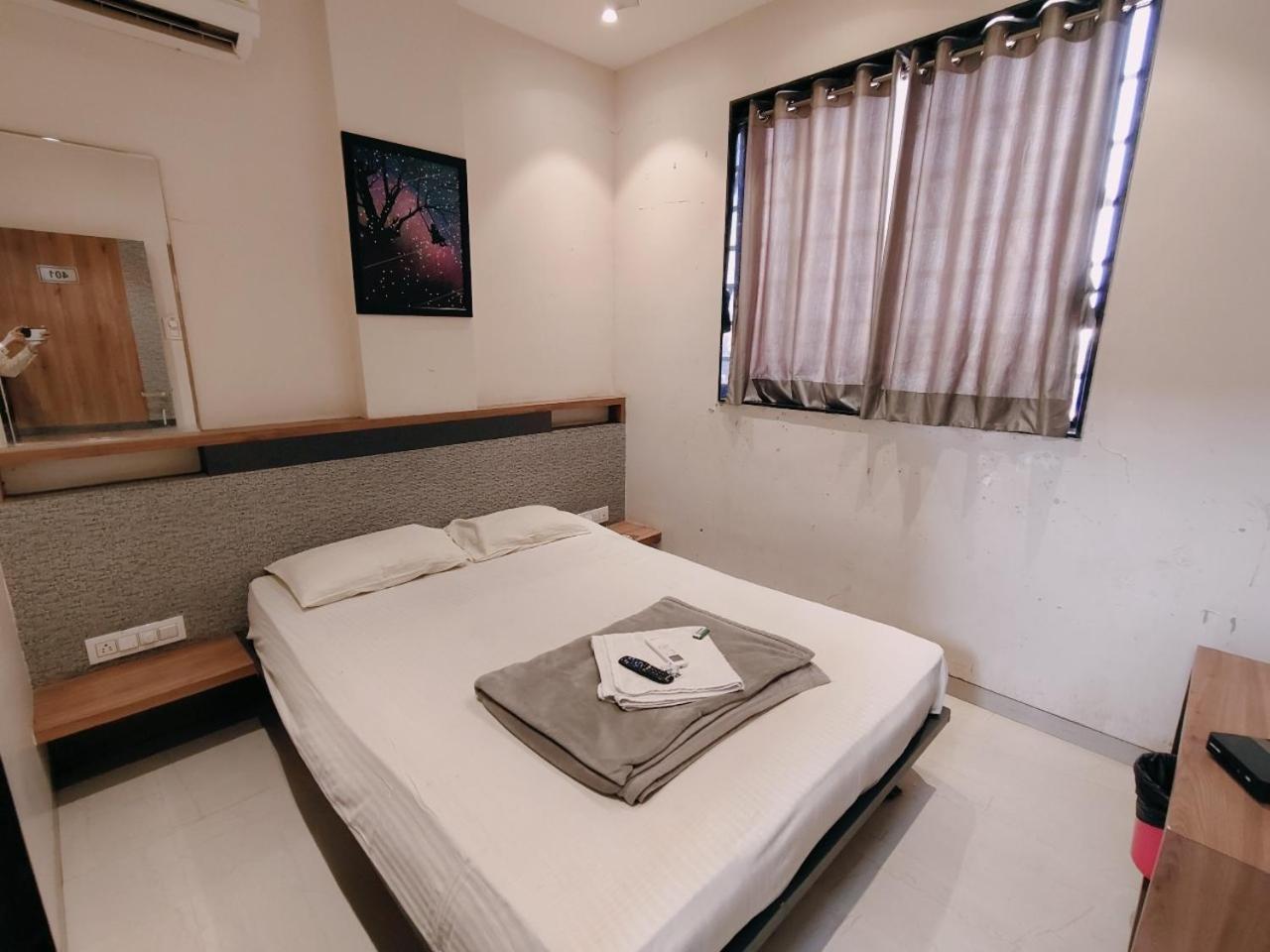 Hotel Pragati Inn Ahmednagar Dış mekan fotoğraf