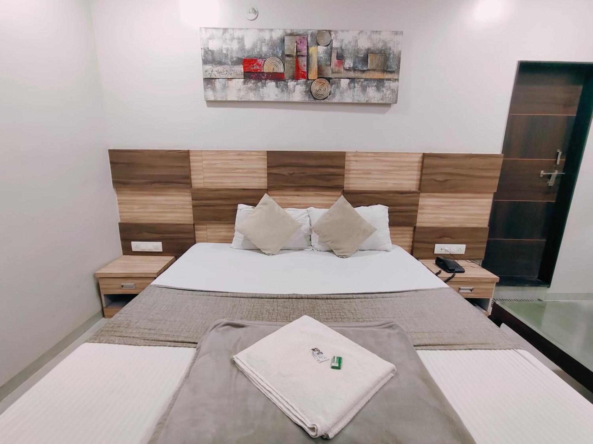 Hotel Pragati Inn Ahmednagar Dış mekan fotoğraf