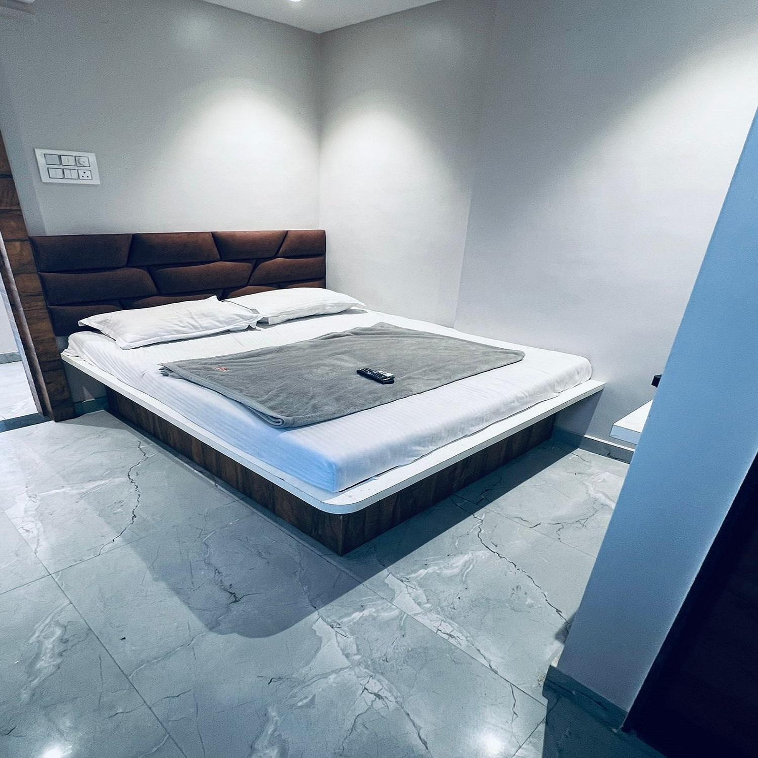 Hotel Pragati Inn Ahmednagar Dış mekan fotoğraf